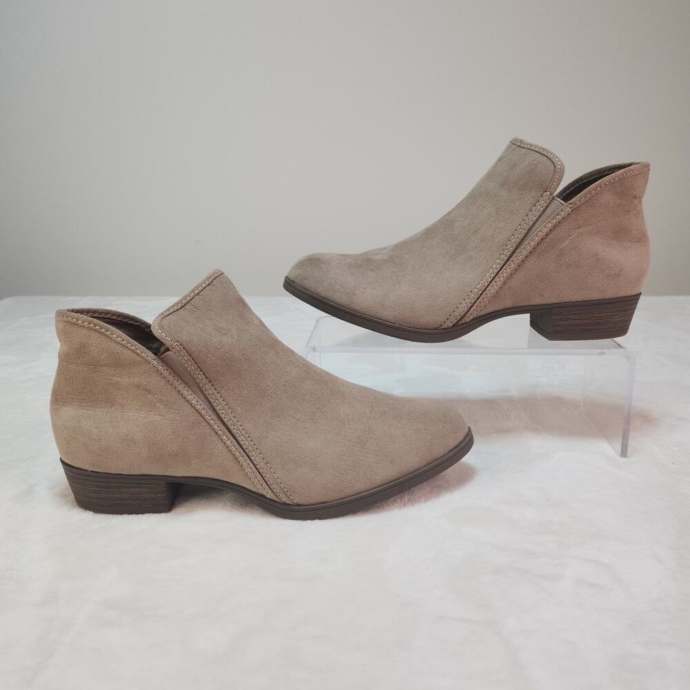 Taupe Faux Suede V Cut Ankle Booties Womens 9 Block Heel Almond Toe Minimalist
